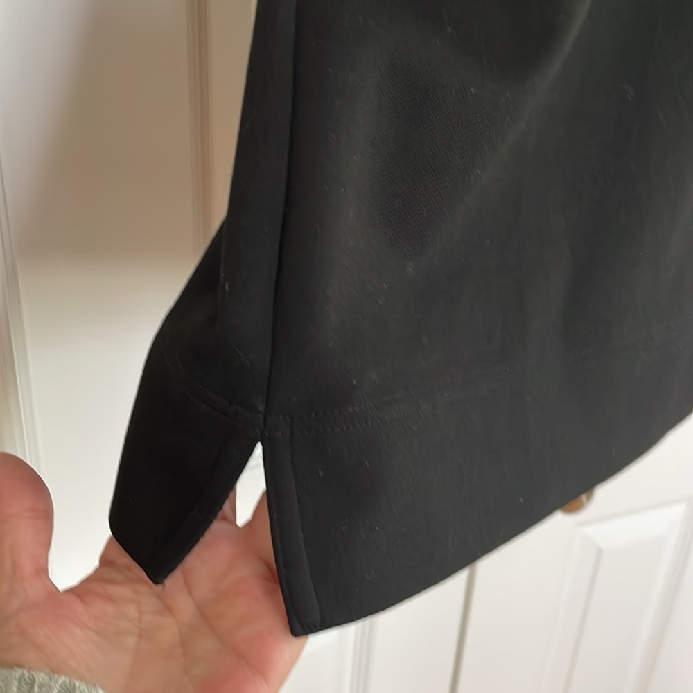 Tuckernuck Pomander Place Charlotte
Dress - Picture 6 of 11